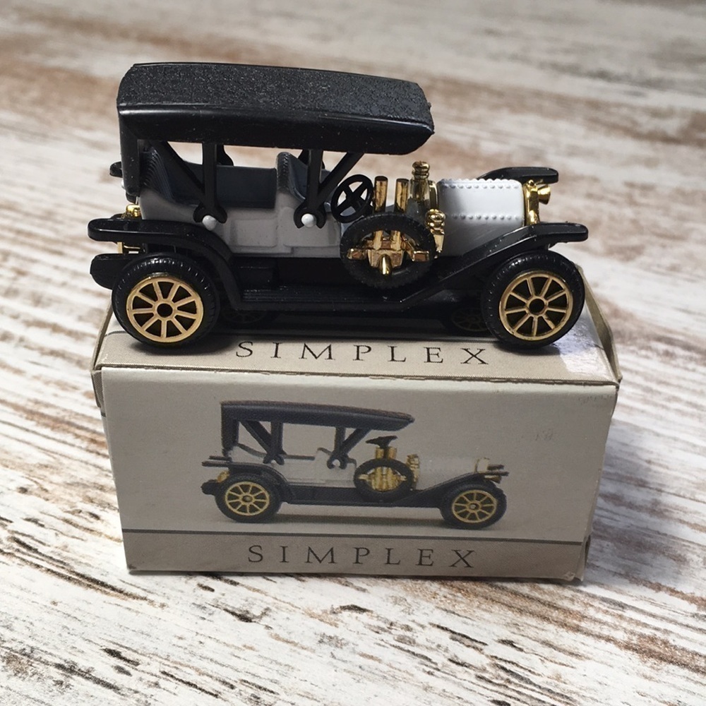Simplex Tiny Diecast Collectors Car #305